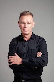  Biografia do Autor Norberto Fischer