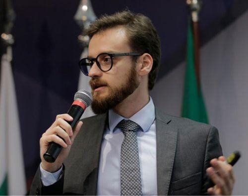  Biografia do Autor  Rafael Arcuri 