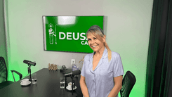 No Deusa Cast, Cínthia De Carlo alerta sobre o uso responsável da cannabis medicinal