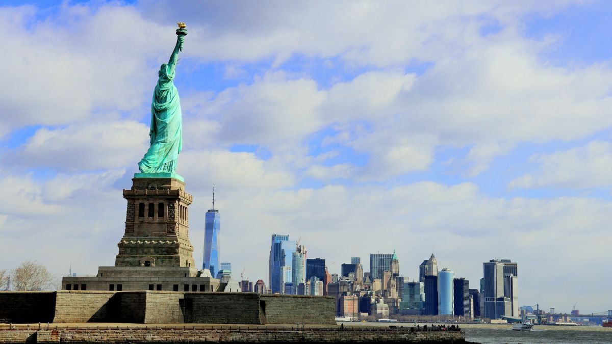 Mercado legal de cannabis em Nova Iorque alcança bilhões em vendas após cinco anos de regulamentação | CanvaPro