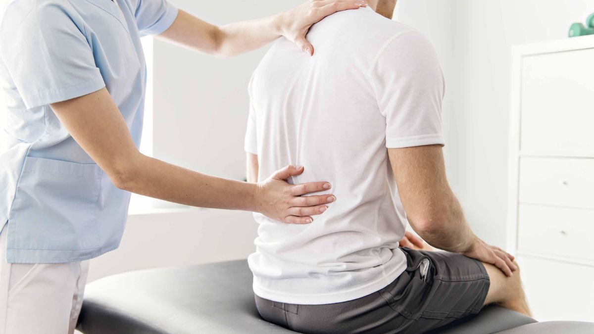 No Brasil, 27 milhões sofrem com dor crônica de coluna — e estudo clínico com extrato de cannabis mostra redução de dor, melhora do sono e função física