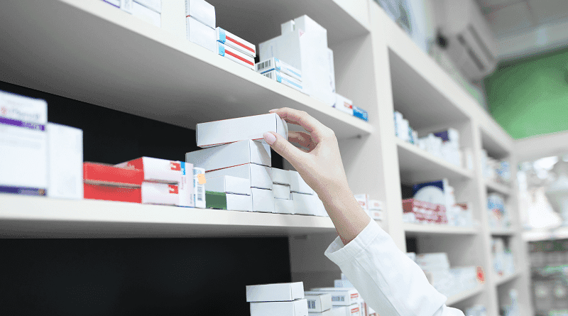 Dia Nacional da Farmácia: entenda o que é, para que serve e quais os efeitos adversos do canabidiol