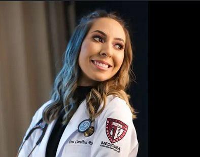 Biografia do Autor Carolina Rosa