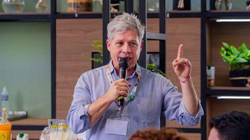 Imagem da noticia: Teixeira projects improvement of PL 399 in the Senate focusing on the SUS