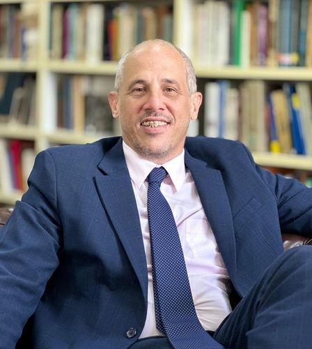 Biografia do Autor Ladislau Porto